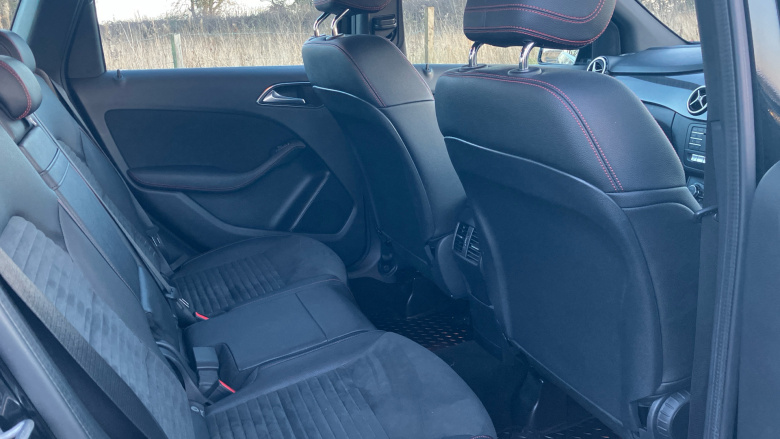 Mercedes-Benz B-Class B200d AMG Line Executive 5dr Auto Diesel Hatchback